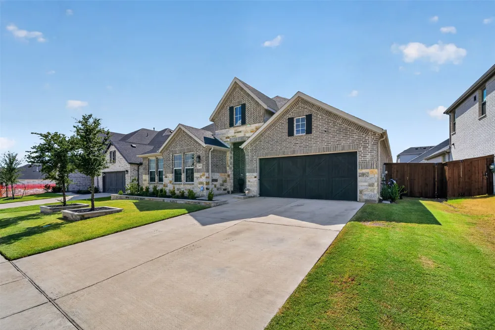2405 Long Horizon Lane Midlothian, TX 76065
