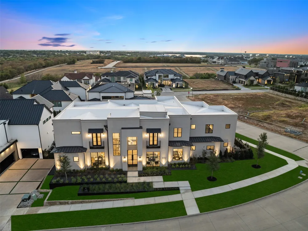 3385 Tuscan Oaks Drive Frisco, TX 75034