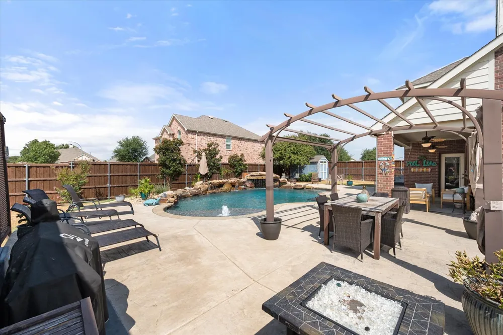 13801 Hunter Jake Drive Fort Worth, TX 76052