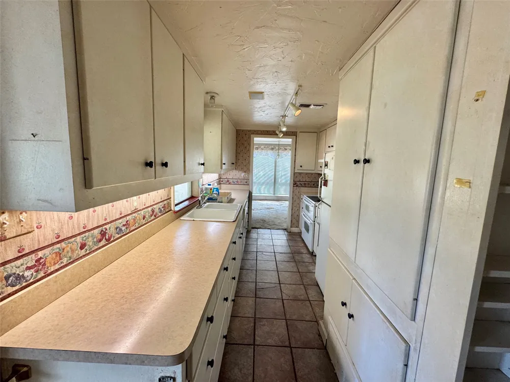 122 Pawnee Trail Gainesville, TX 76240