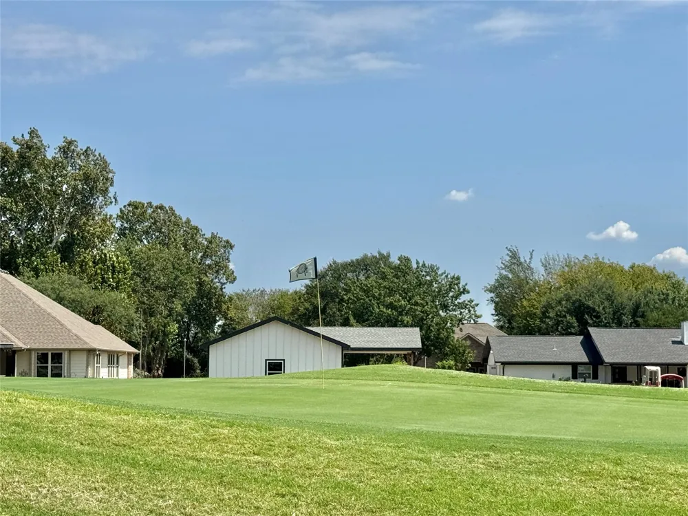 122 Pawnee Trail Gainesville, TX 76240