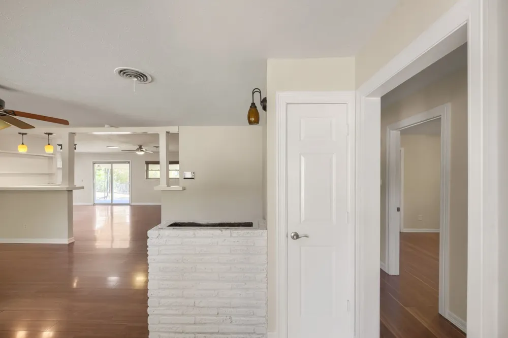 4105 Springbranch Drive Benbrook, TX 76116