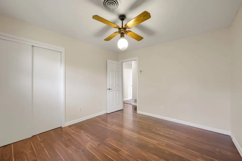 4105 Springbranch Drive Benbrook, TX 76116