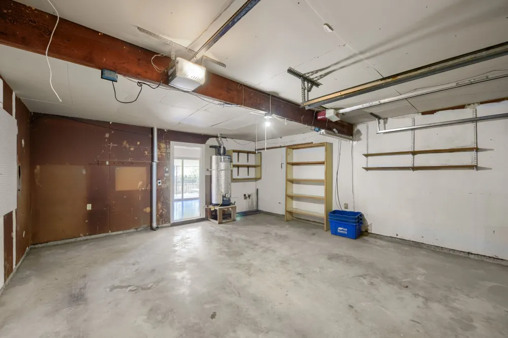 4105 Springbranch Drive Benbrook, TX 76116