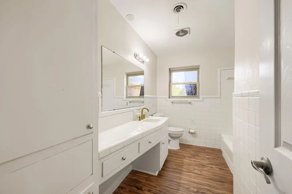 4105 Springbranch Drive Benbrook, TX 76116