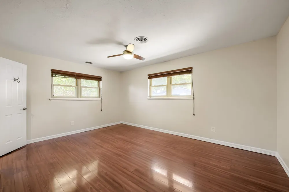 4105 Springbranch Drive Benbrook, TX 76116