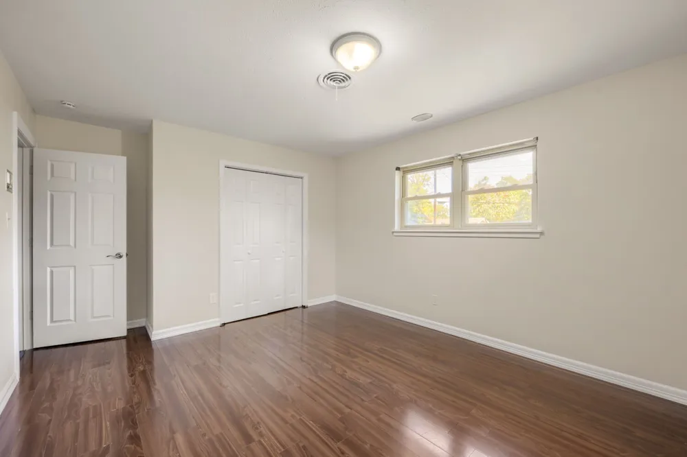 4105 Springbranch Drive Benbrook, TX 76116