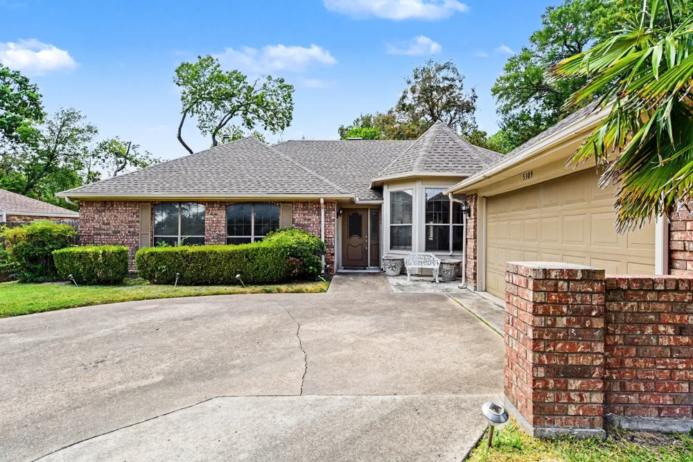 5309 Deep Canyon Drive Garland, TX 75043