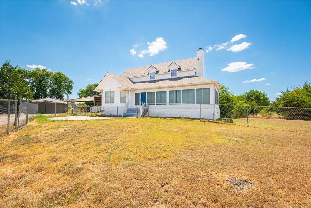 525 E Hazelwood Street Princeton, TX 75407