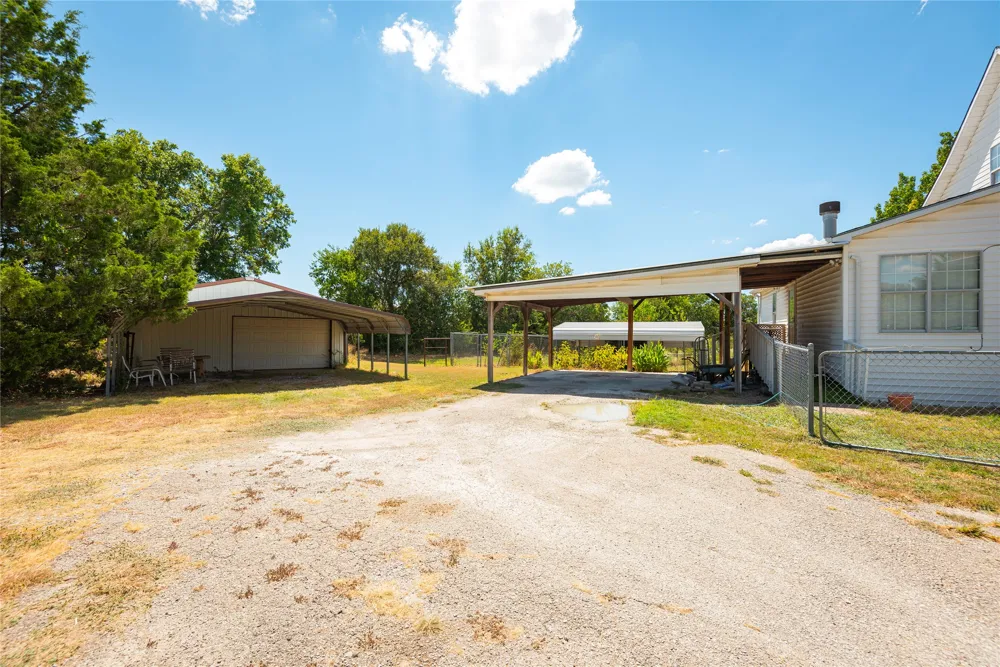 525 E Hazelwood Street Princeton, TX 75407