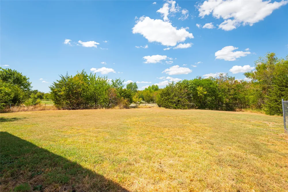 525 E Hazelwood Street Princeton, TX 75407