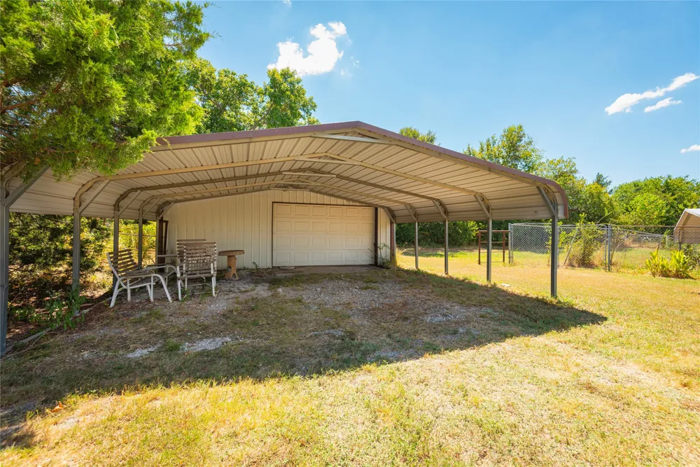 525 E Hazelwood Street Princeton, TX 75407