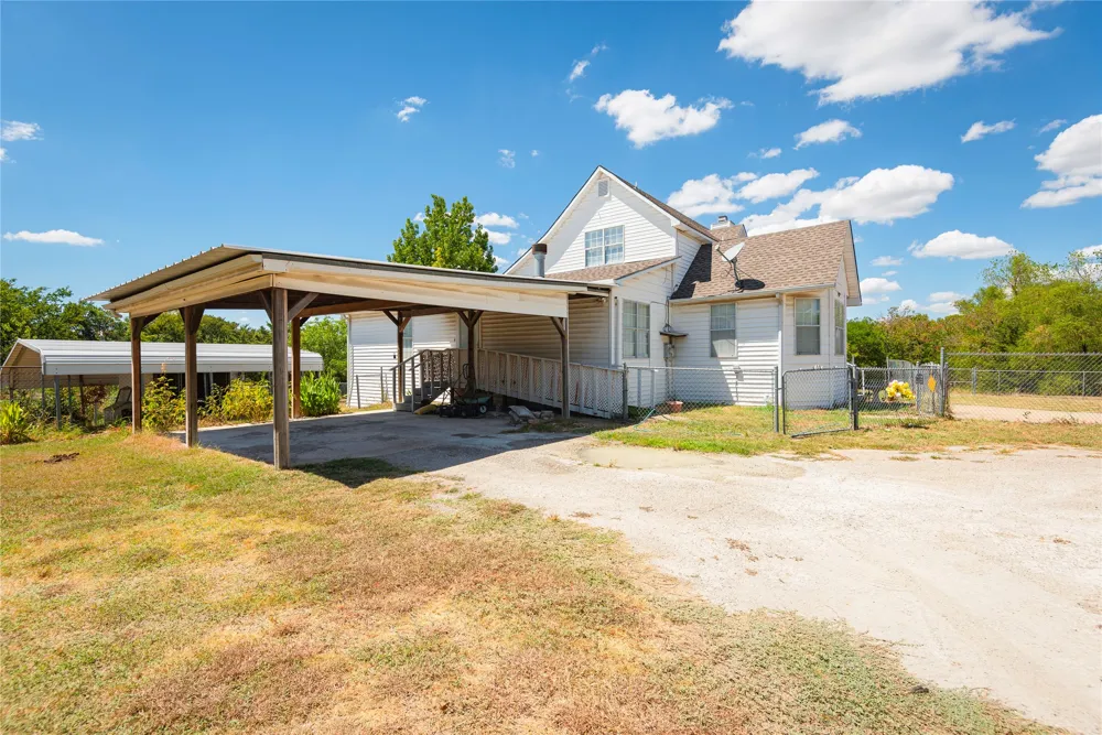 525 E Hazelwood Street Princeton, TX 75407
