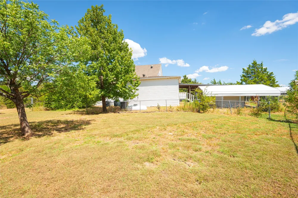 525 E Hazelwood Street Princeton, TX 75407