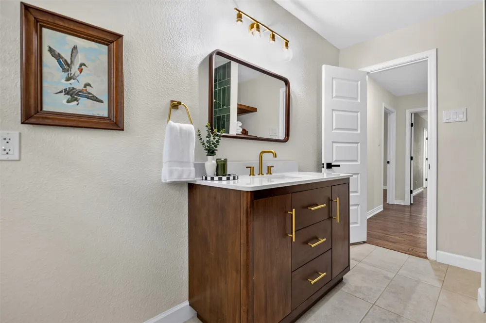 3825 Weyburn Drive Fort Worth, TX 76109