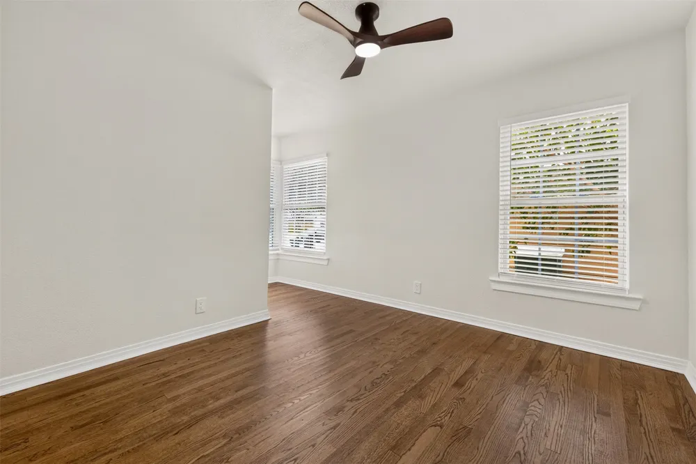 3825 Weyburn Drive Fort Worth, TX 76109