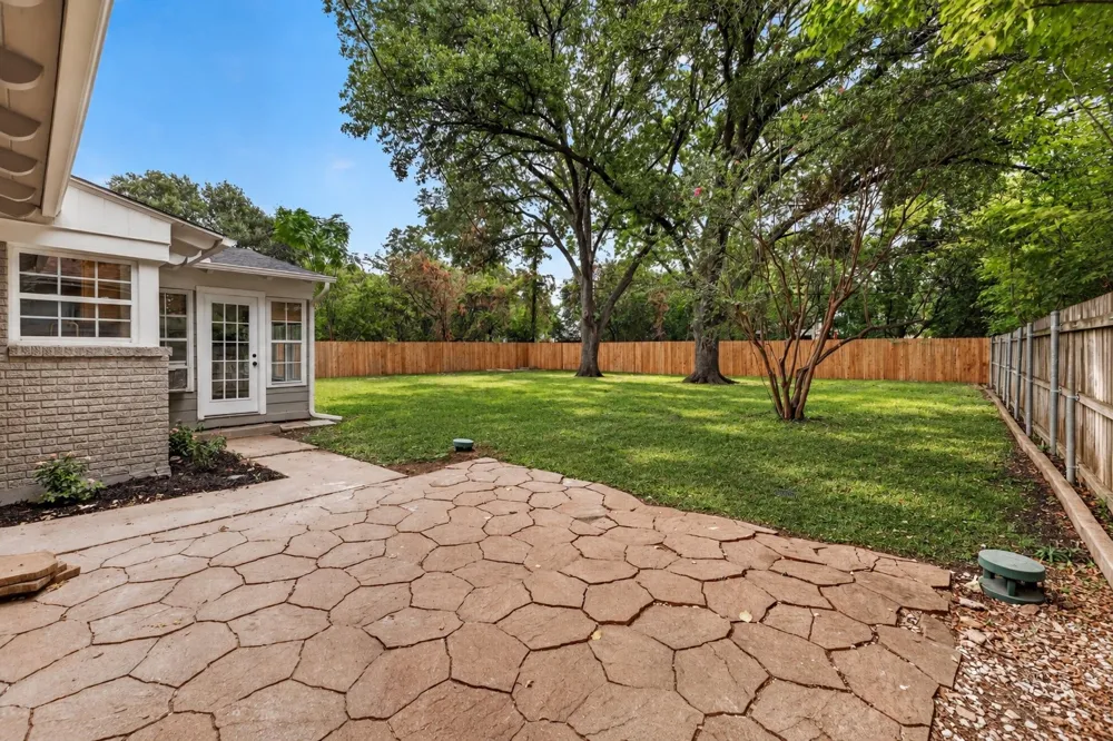 3825 Weyburn Drive Fort Worth, TX 76109