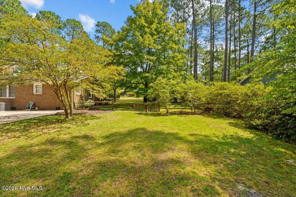 1003 Robinwood Road Aberdeen, NC 28315