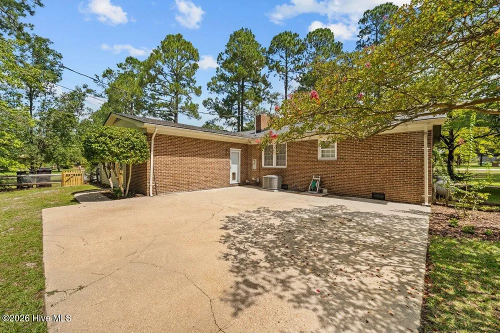1003 Robinwood Road Aberdeen, NC 28315