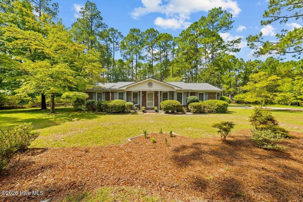 1003 Robinwood Road Aberdeen, NC 28315