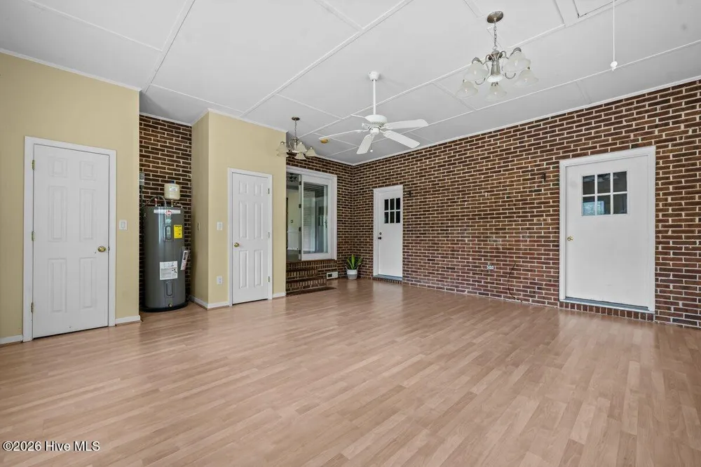 1003 Robinwood Road Aberdeen, NC 28315
