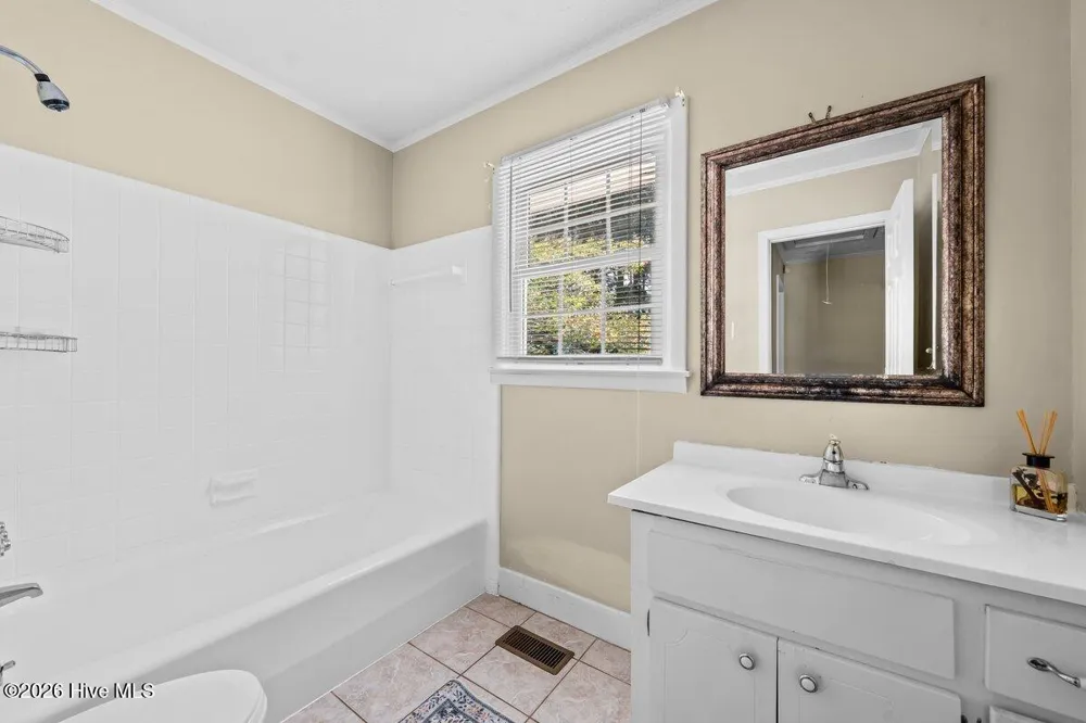 1003 Robinwood Road Aberdeen, NC 28315