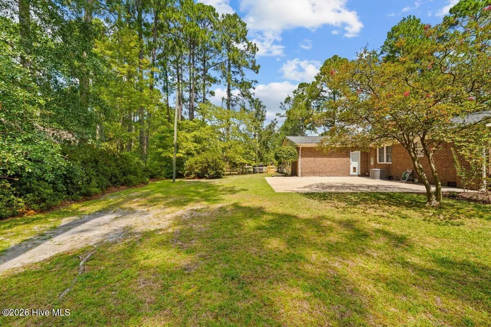 1003 Robinwood Road Aberdeen, NC 28315