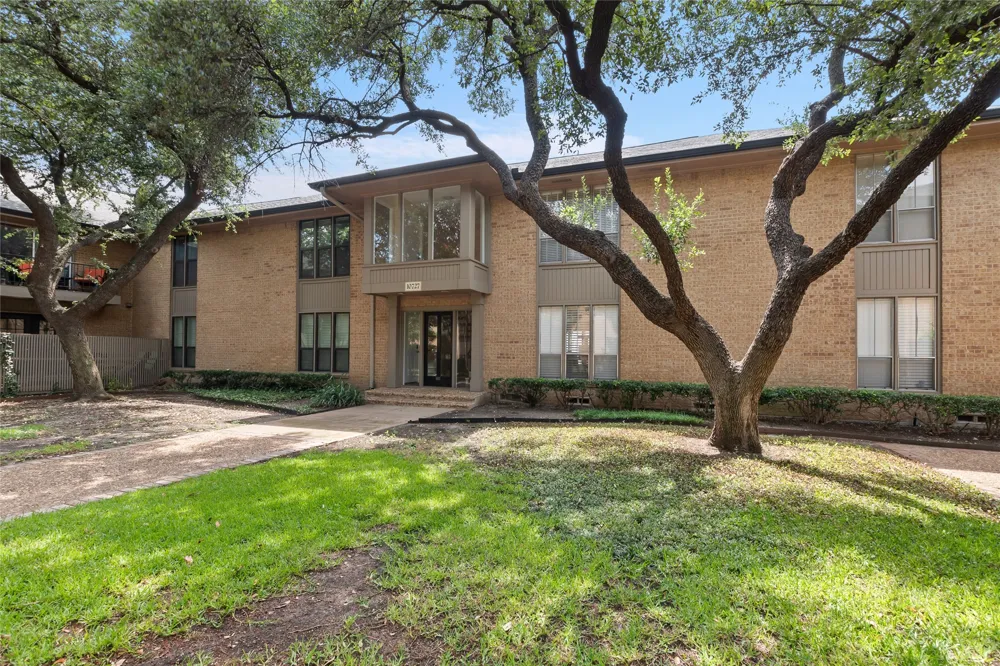 10727 Villager Road #C Dallas, TX 75230