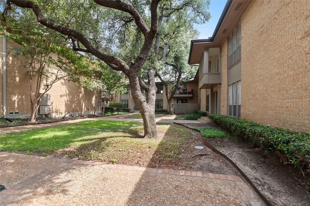 10727 Villager Road #C Dallas, TX 75230