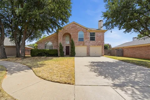5004 Ridgefield Court