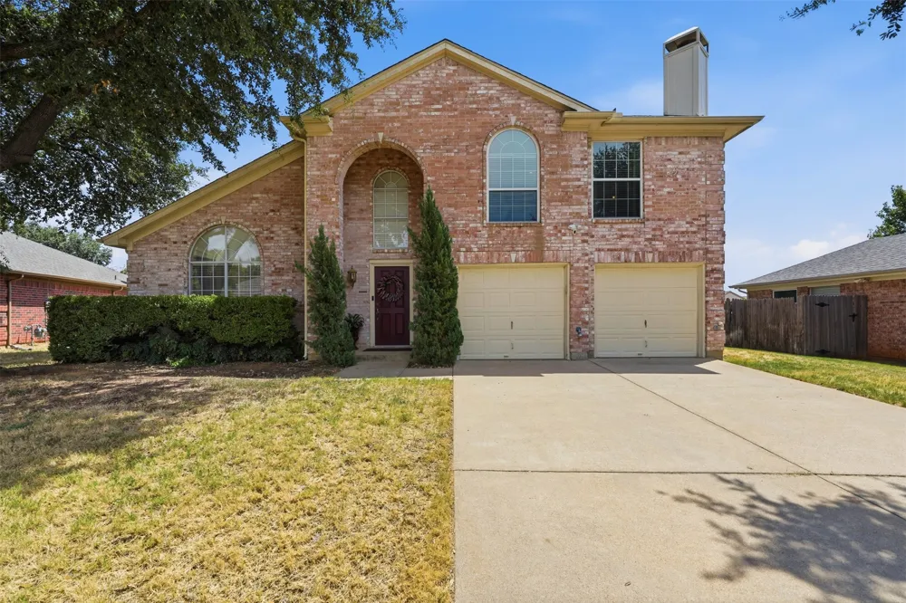5004 Ridgefield Court Arlington, TX 76017