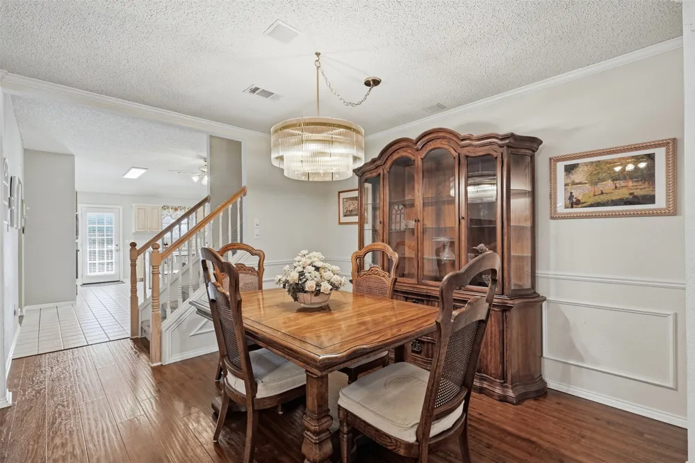 5004 Ridgefield Court Arlington, TX 76017