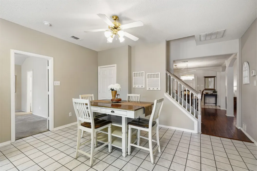 5004 Ridgefield Court Arlington, TX 76017