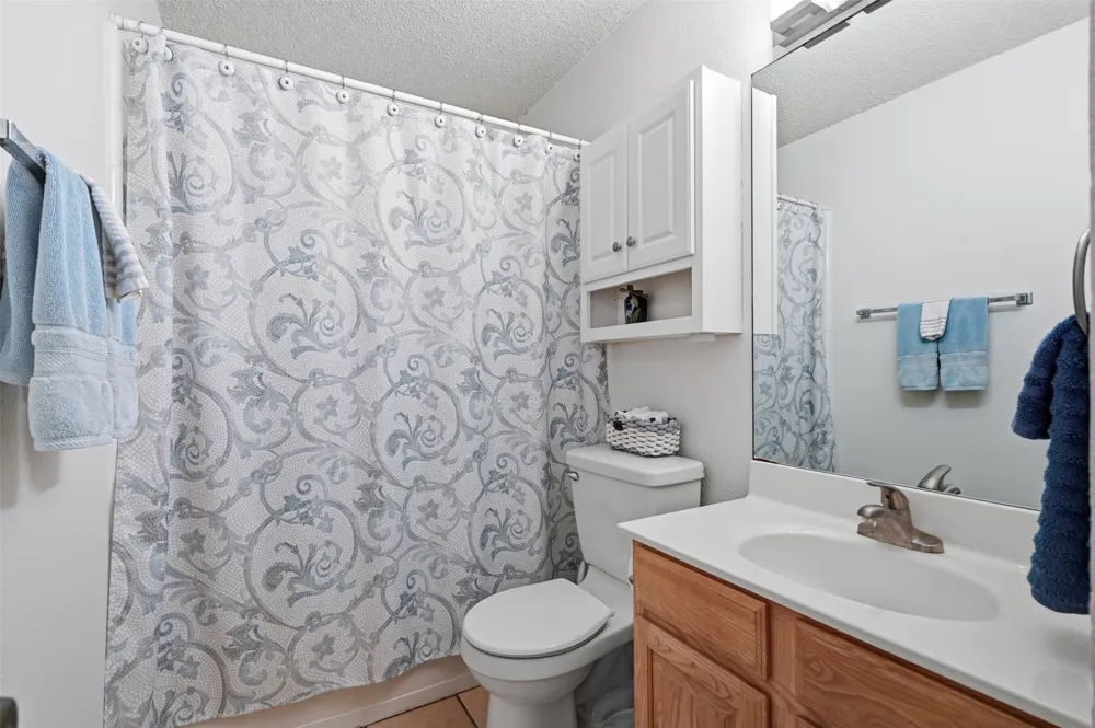 5004 Ridgefield Court Arlington, TX 76017