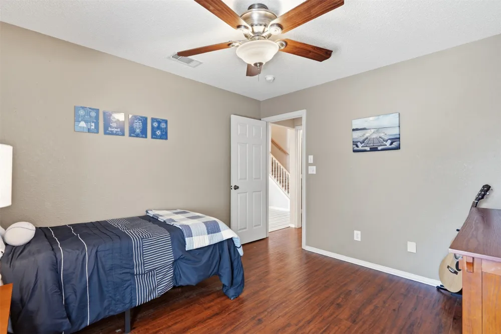 5004 Ridgefield Court Arlington, TX 76017