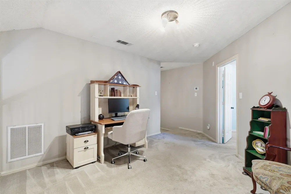 5004 Ridgefield Court Arlington, TX 76017