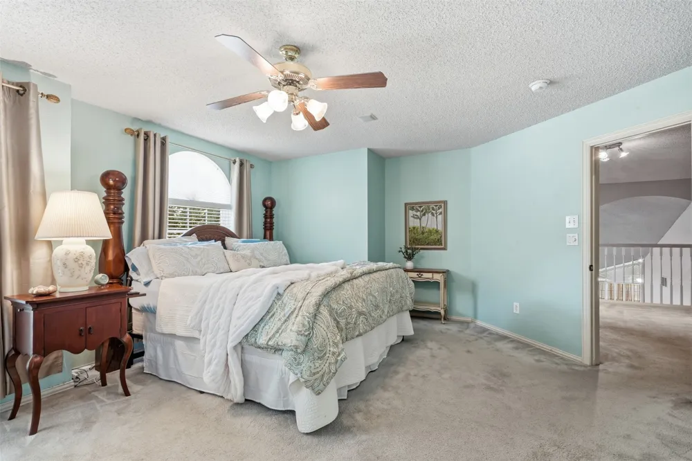5004 Ridgefield Court Arlington, TX 76017