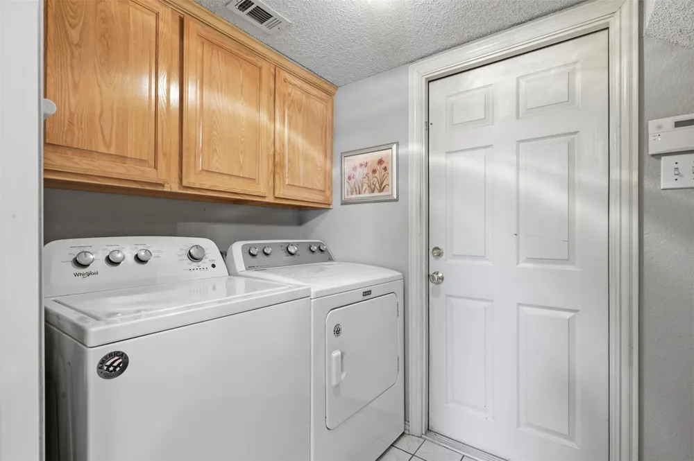 5004 Ridgefield Court Arlington, TX 76017