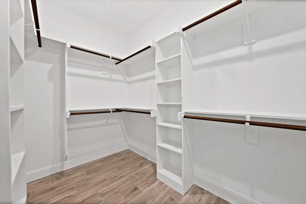 5021 Enchanted Court Granbury, TX 76048