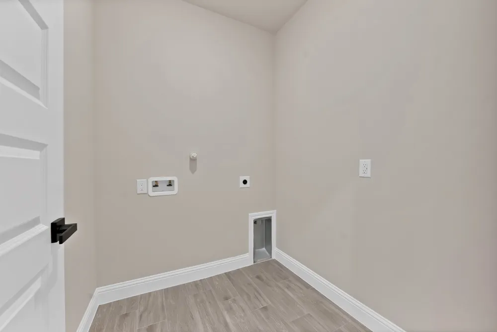 5021 Enchanted Court Granbury, TX 76048