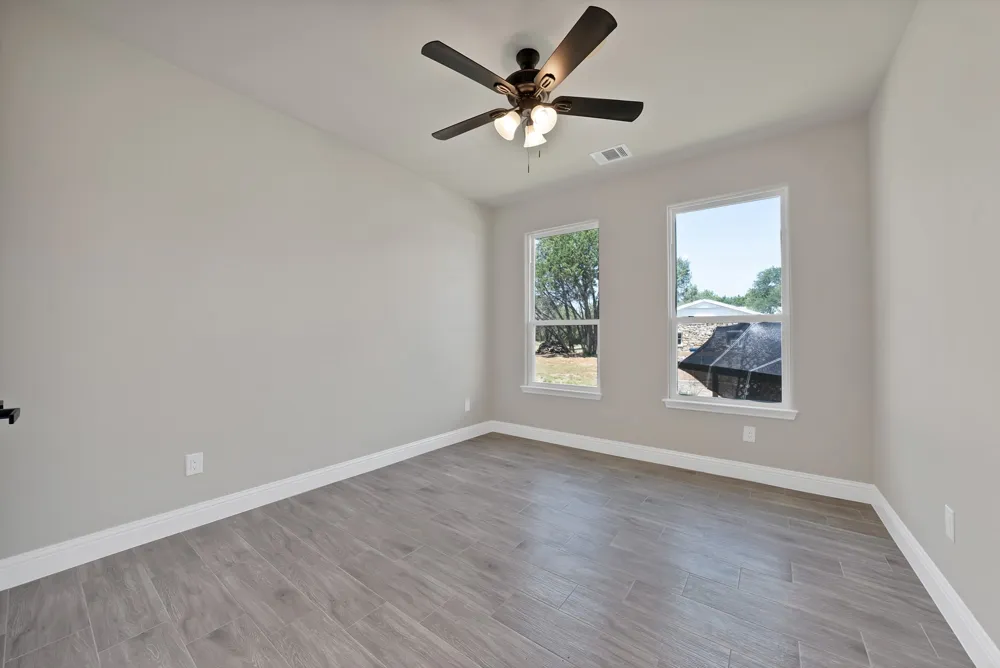 5021 Enchanted Court Granbury, TX 76048