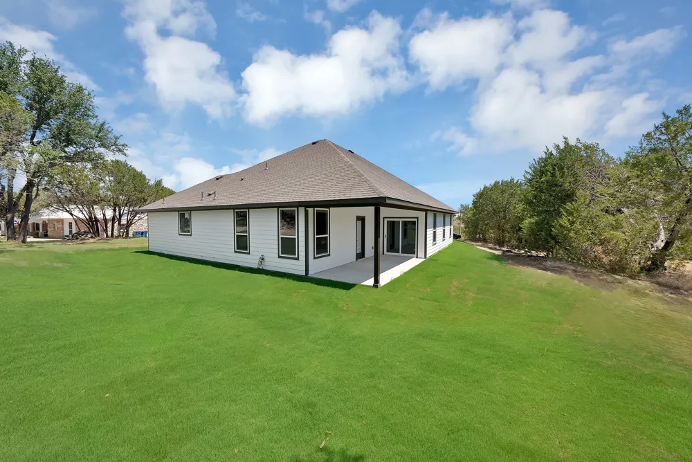 5021 Enchanted Court Granbury, TX 76048