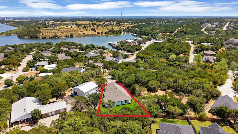 5021 Enchanted Court Granbury, TX 76048