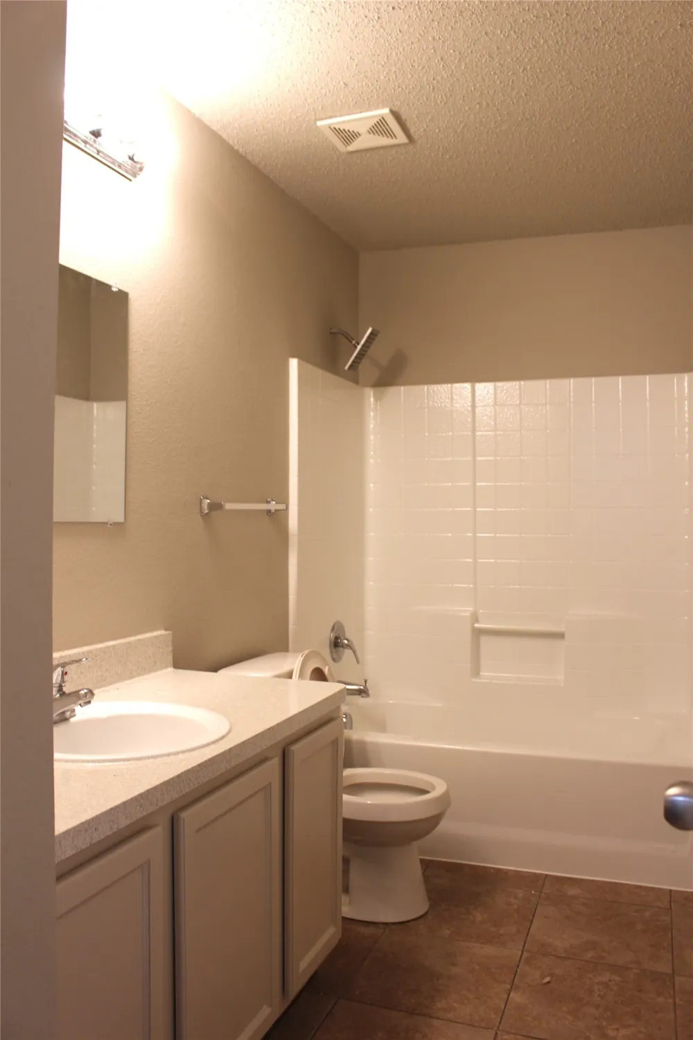 2001 San Antonio Street Grand Prairie, TX 75051