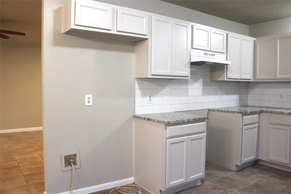 2001 San Antonio Street Grand Prairie, TX 75051