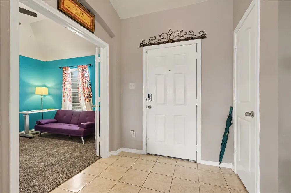 2126 Fair Weather Drive Lancaster, TX 75146