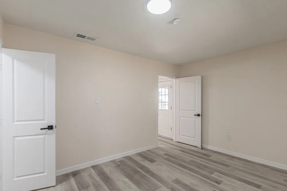 426 NE 29th Street Grand Prairie, TX 75050