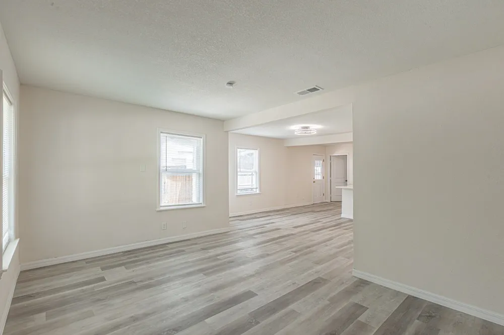 426 NE 29th Street Grand Prairie, TX 75050