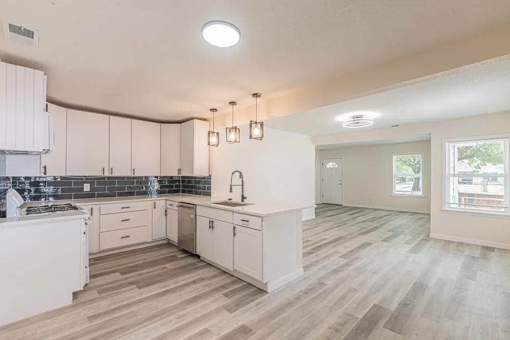 426 NE 29th Street Grand Prairie, TX 75050