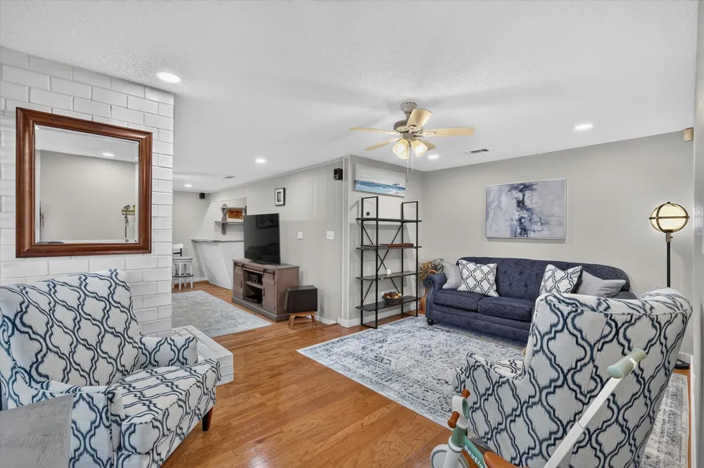 1007 Wildwood Drive Arlington, TX 76011